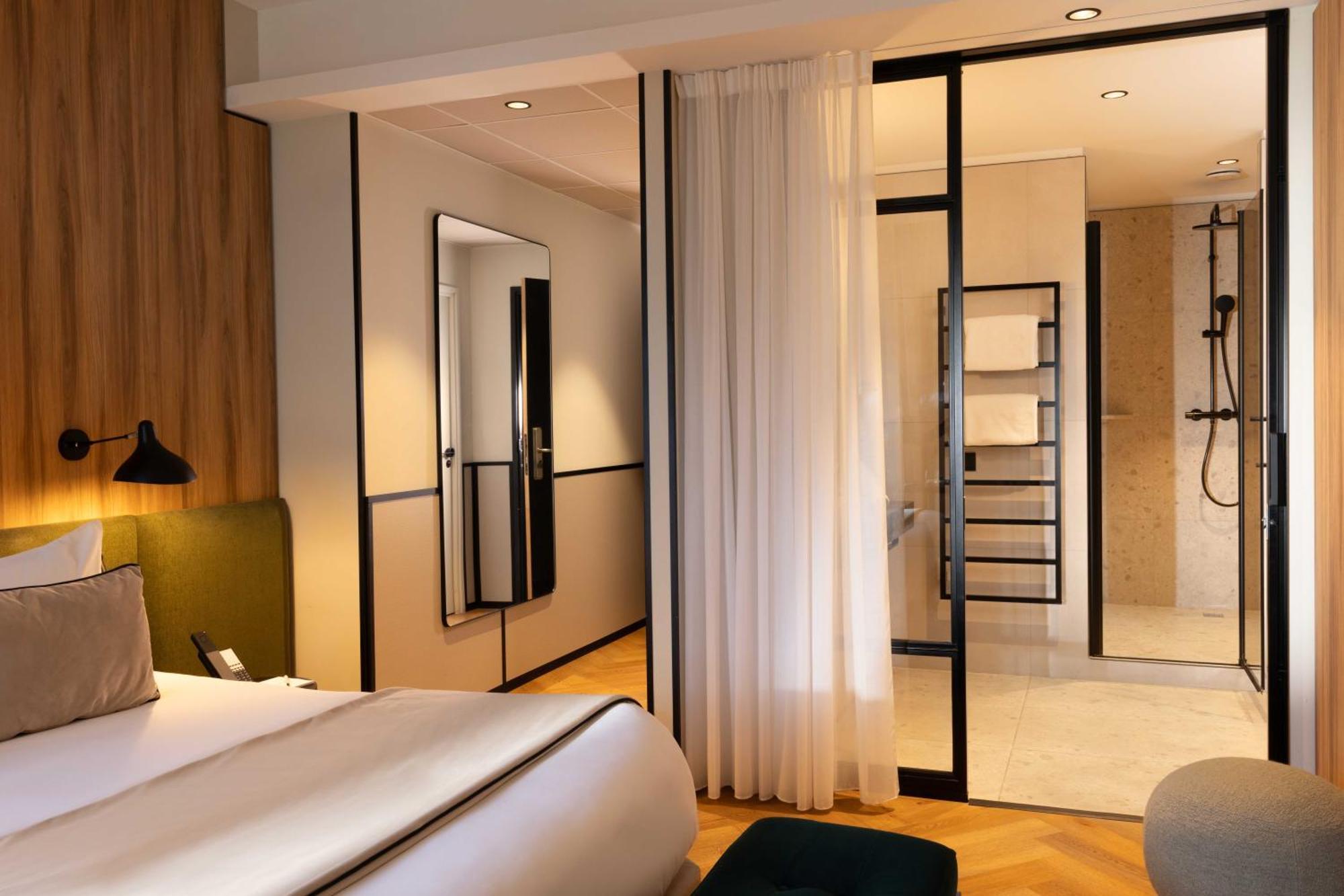 Prestige Room Vineyards or Garden View